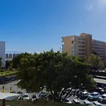 7 Min From The Airport Apartament
