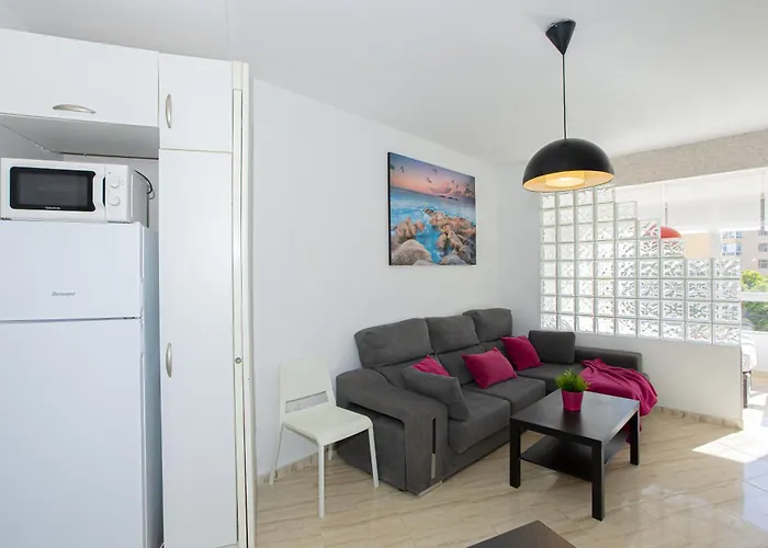 7 Min From The Airport Appartamento