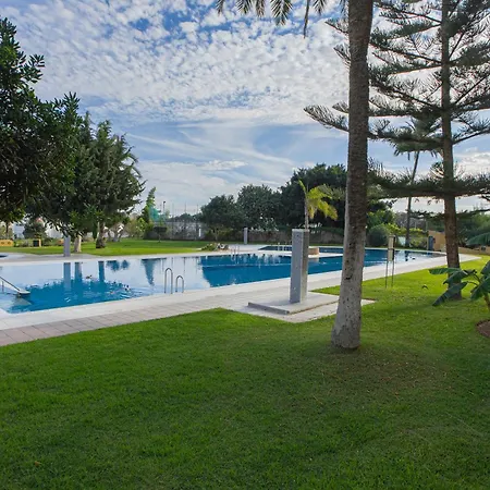 7 Min From The Airport